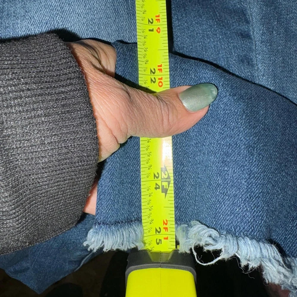 Democracy High Rise Jeans - Picture 8 of 9